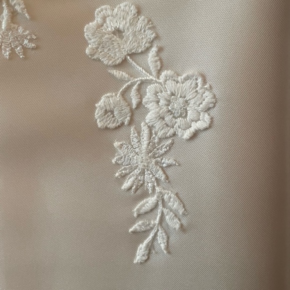 Size 18 Rebecca Ingram mikado a-line wedding gown - Picture 5 of 7